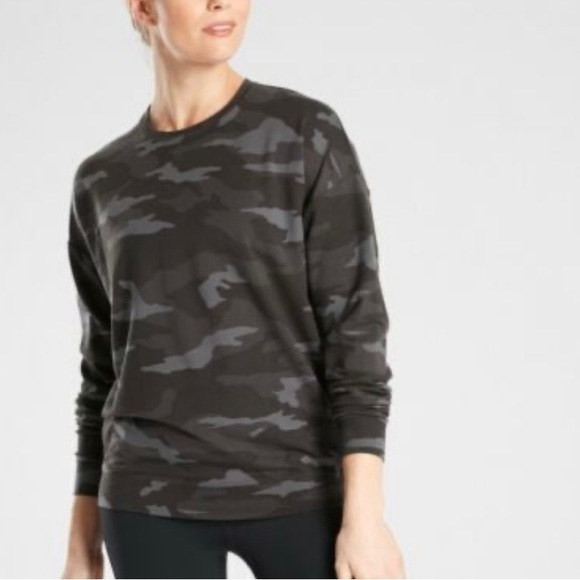 Athleta Sweaters - Athleta Crewneck Sweater Size XS